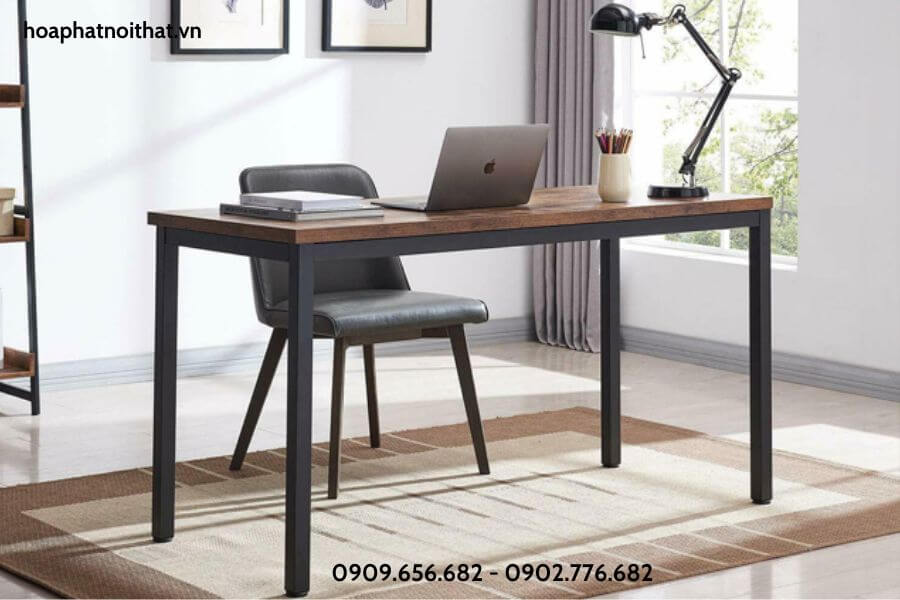 bàn chân sắt thanh lý có thiết kế đơn giản