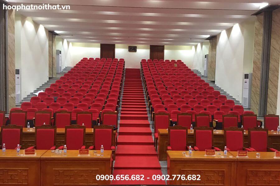 Bàn Ghế Hội Trường Gỗ Tự Nhiên độ bền cao