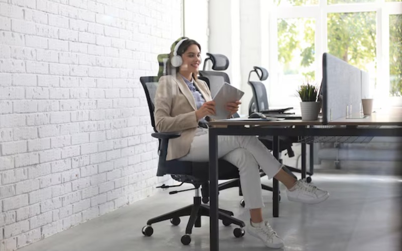 Review 10 mẫu ghế lưới xoay có tựa đầu công thái học tốt cho sức khỏe 